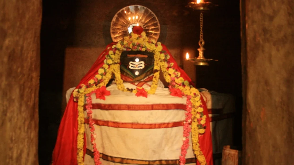 Thepperumanallur Temple - Tamilnadu